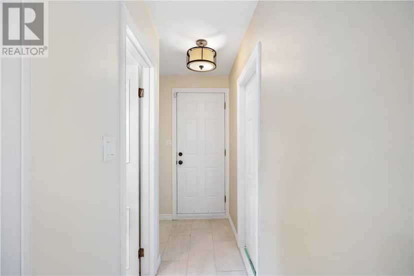 1231 Montrose Avenue — photo 19 of 40