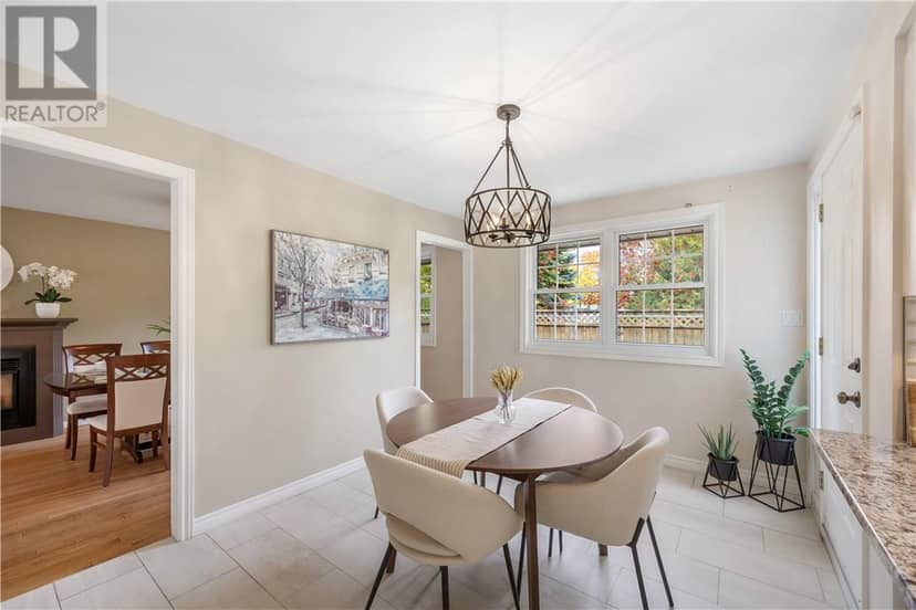 1231 Montrose Avenue — photo 13 of 40