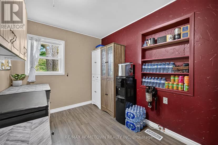9142 County Rd 6 Road — photo 16 of 37
