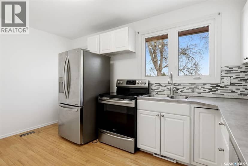 98 Read AVENUE — photo 10 of 40