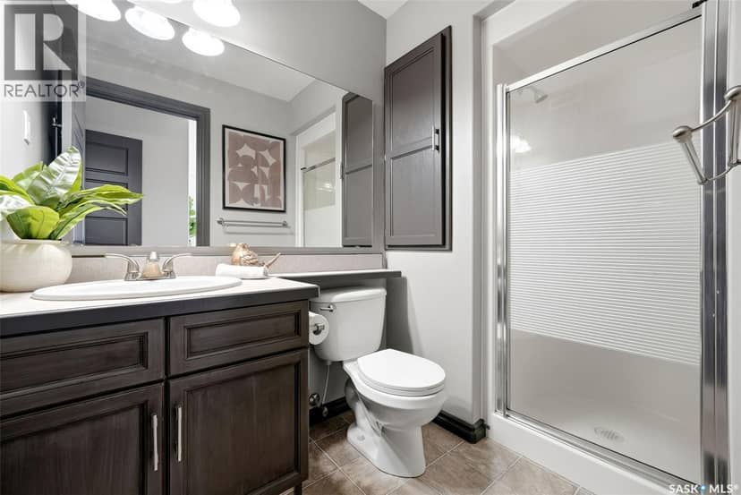 3247 Windsor Park PLACE — photo 14 of 34