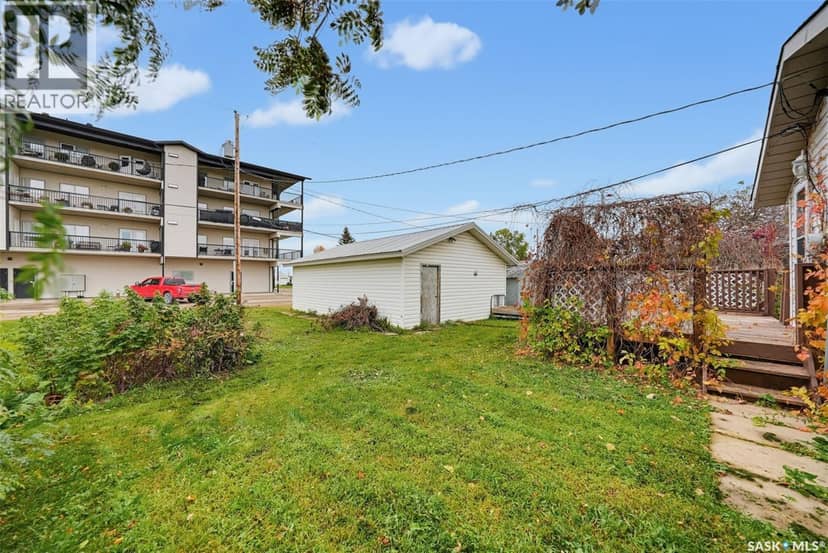 213 Stevens AVENUE — photo 15 of 27