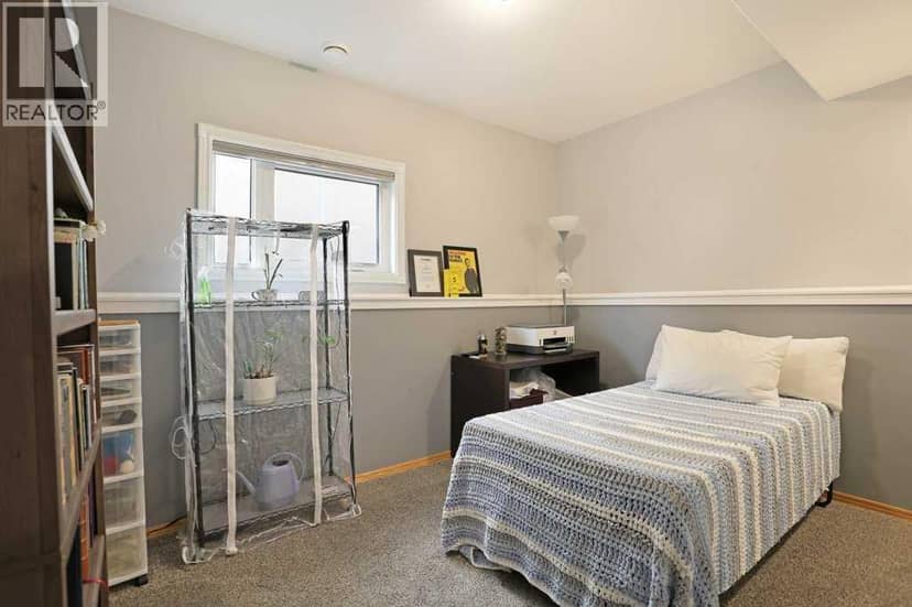 227 Meadowbrook Drive — photo 36 of 40