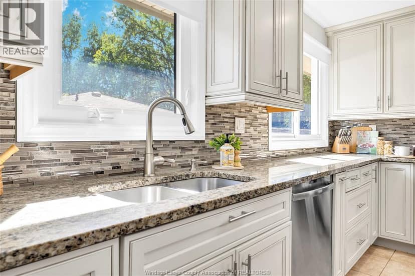 1367 Isabelle Place — photo 8 of 28