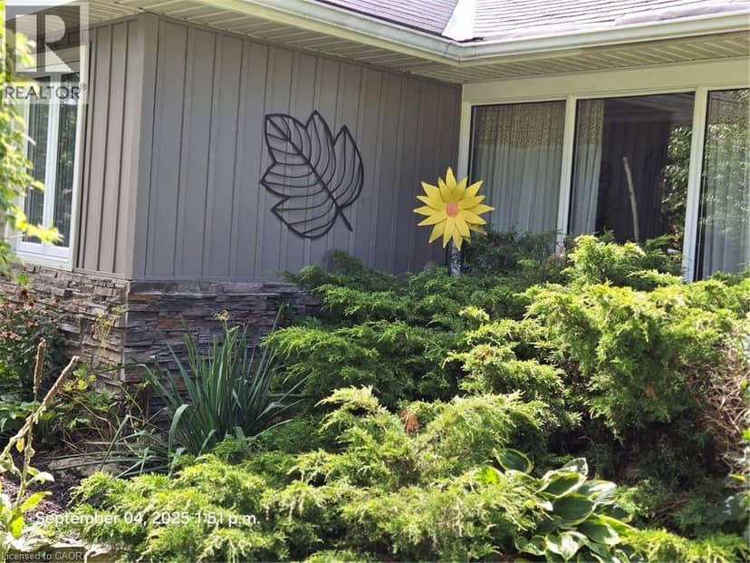 27 HEPBURN Avenue — photo 39 of 40