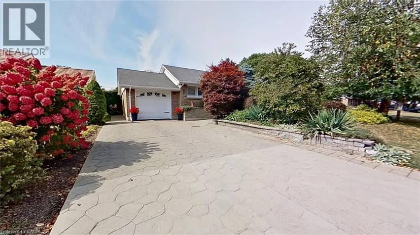27 HEPBURN Avenue — photo 4 of 40