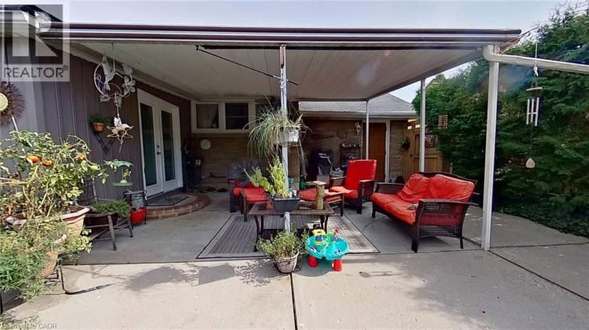 27 HEPBURN Avenue — photo 33 of 40