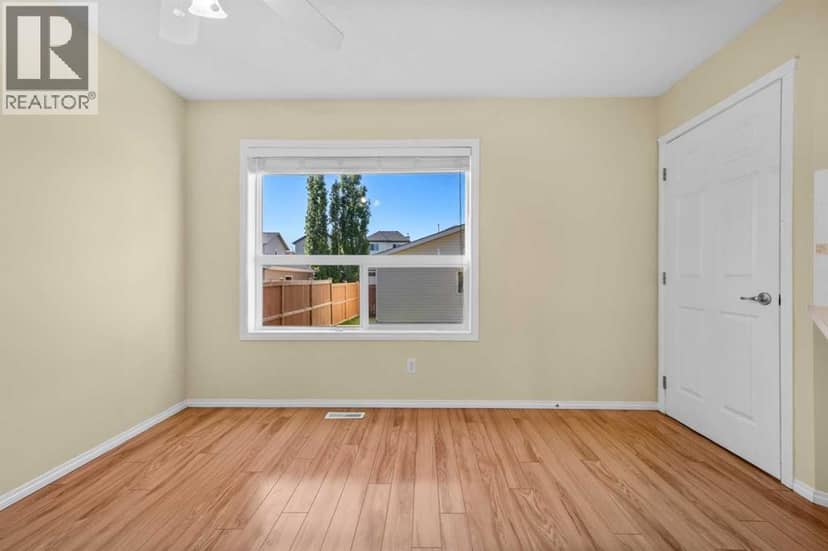 172 Citadel Bluff Close NW — photo 11 of 40