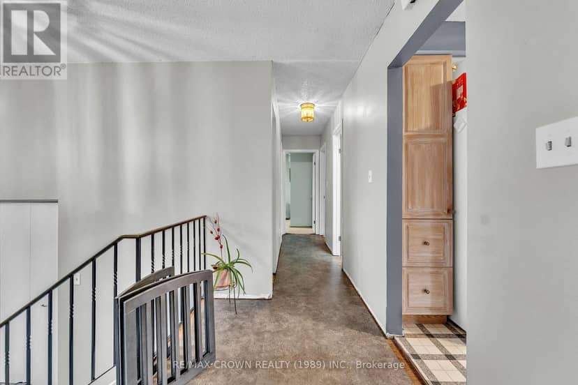 19 Knox Court, North Bay, photo 2
