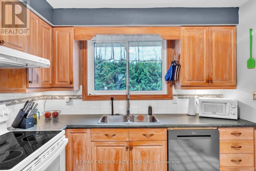 19 Knox Court, North Bay, photo 5