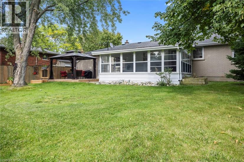 17 BUTLER Drive — photo 32 of 33