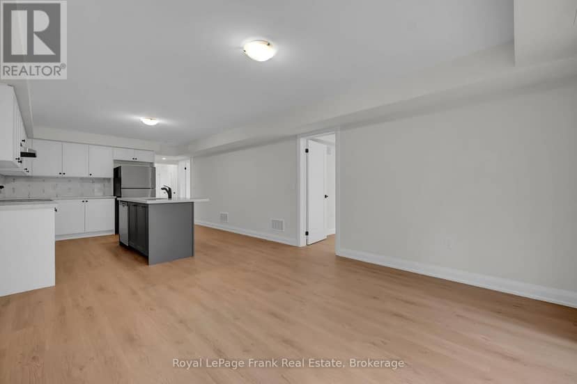 321 Anderson Avenue, Oshawa, photo 8