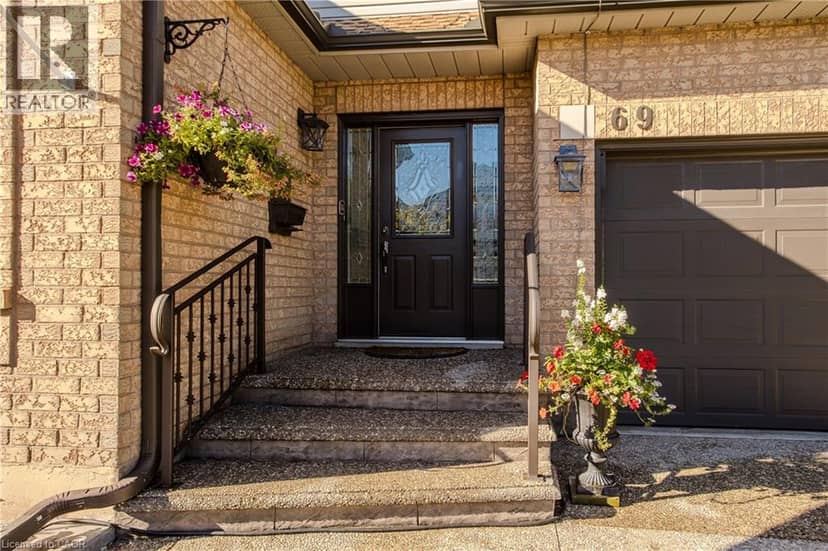 1150 SKYVIEW Drive Unit# 69, Burlington, photo 3
