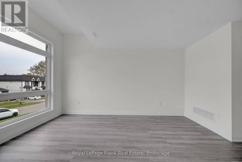 323 Anderson Avenue — photo 12 of 40