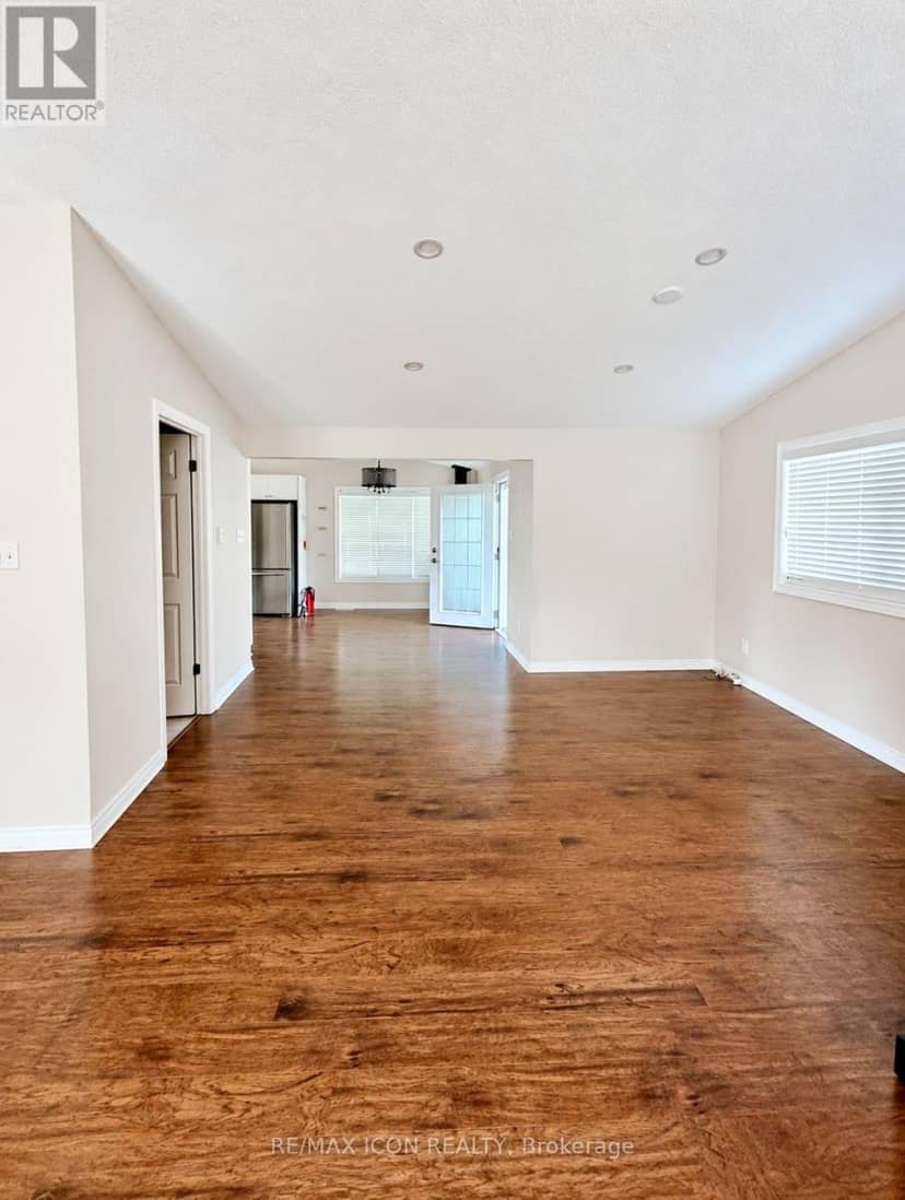 201 Biltmore Drive, South Huron, photo 4