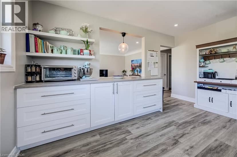 283 BECKER Street — photo 10 of 40