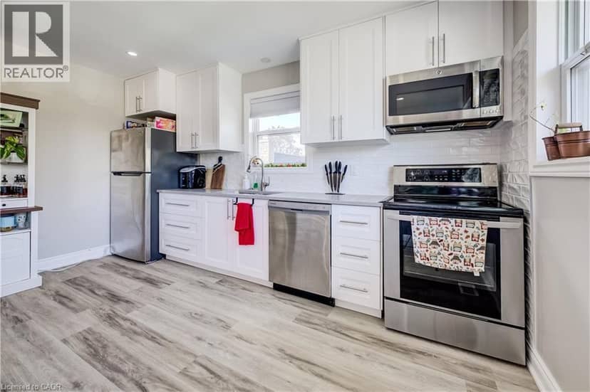 283 BECKER Street — photo 9 of 40