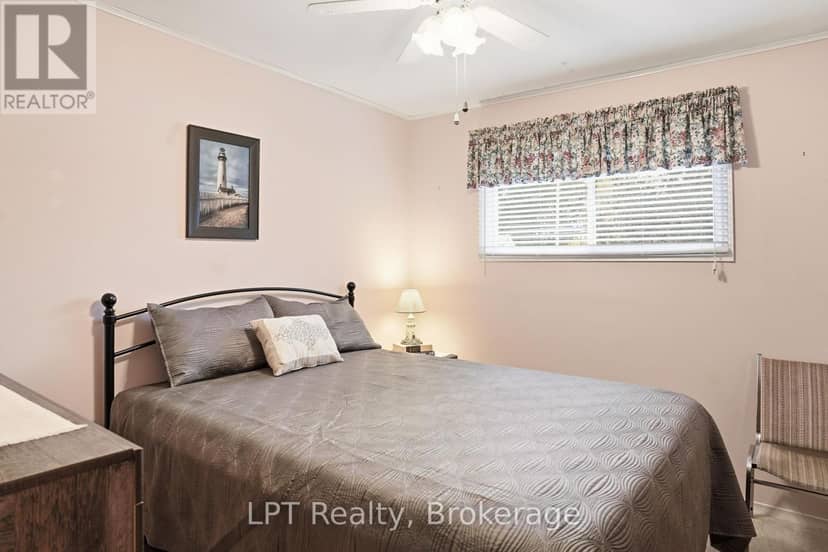 463 Frank Street — photo 16 of 40