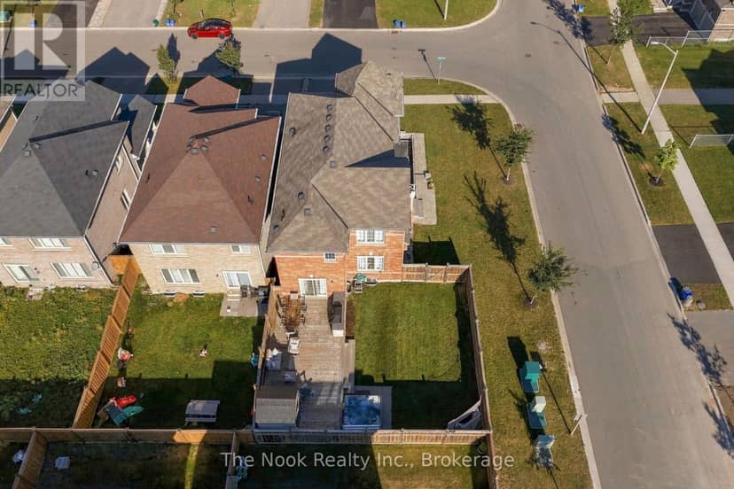 115 Noden Crescent — photo 3 of 40