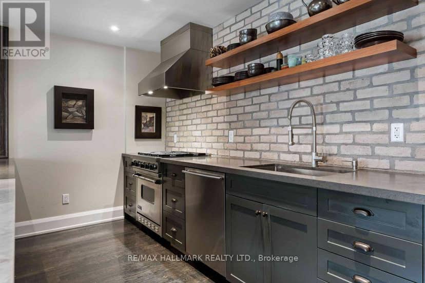 29 Standish Avenue — photo 12 of 40