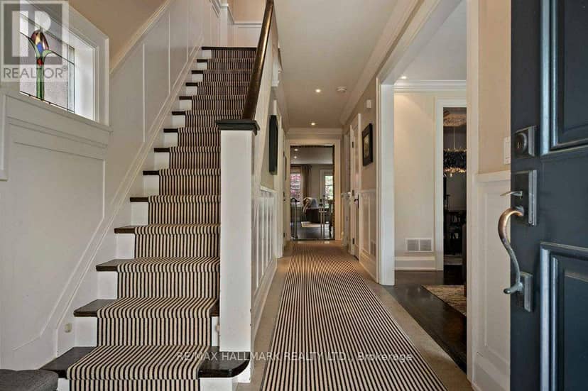 29 Standish Avenue, Toronto, photo 2