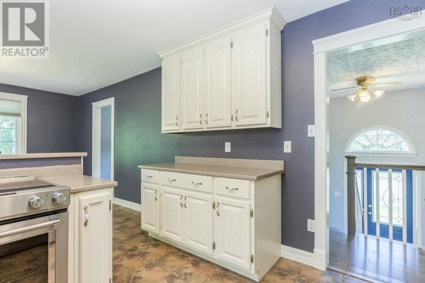2948 Borden Street — photo 12 of 40