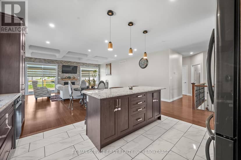 636 Mandara Drive — photo 12 of 40