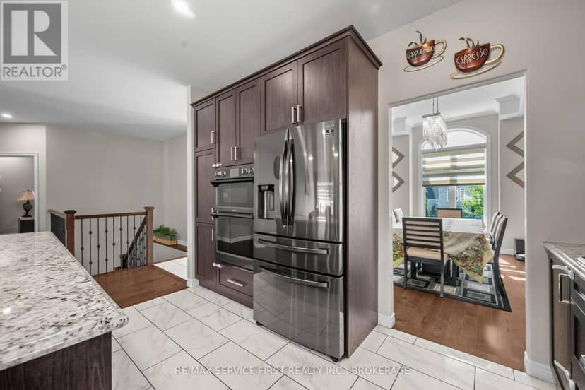 636 Mandara Drive — photo 13 of 40