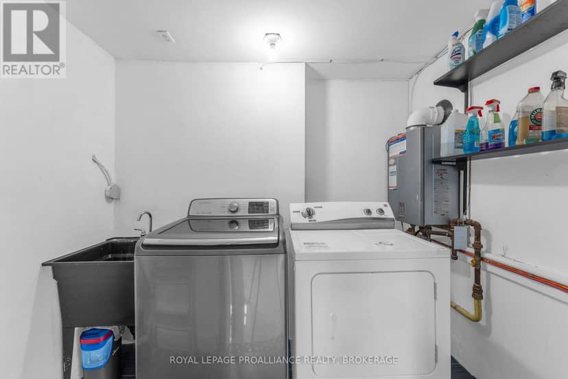 262 Brock Street — photo 20 of 38