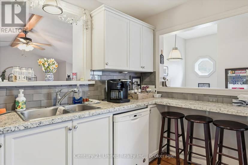 151 Elizabeth Avenue — photo 15 of 40