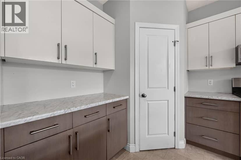 32 ASHBERRY Place — photo 16 of 38