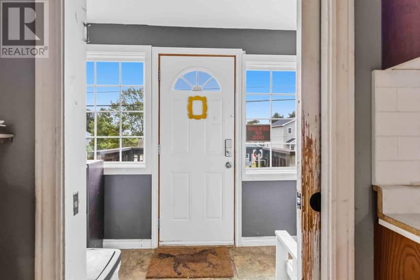 55 Coronation Avenue, Fairview, photo 4