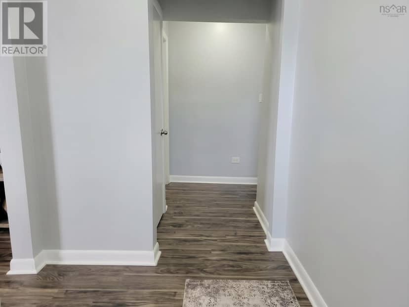 158 Woodlawn Drive — photo 10 of 32