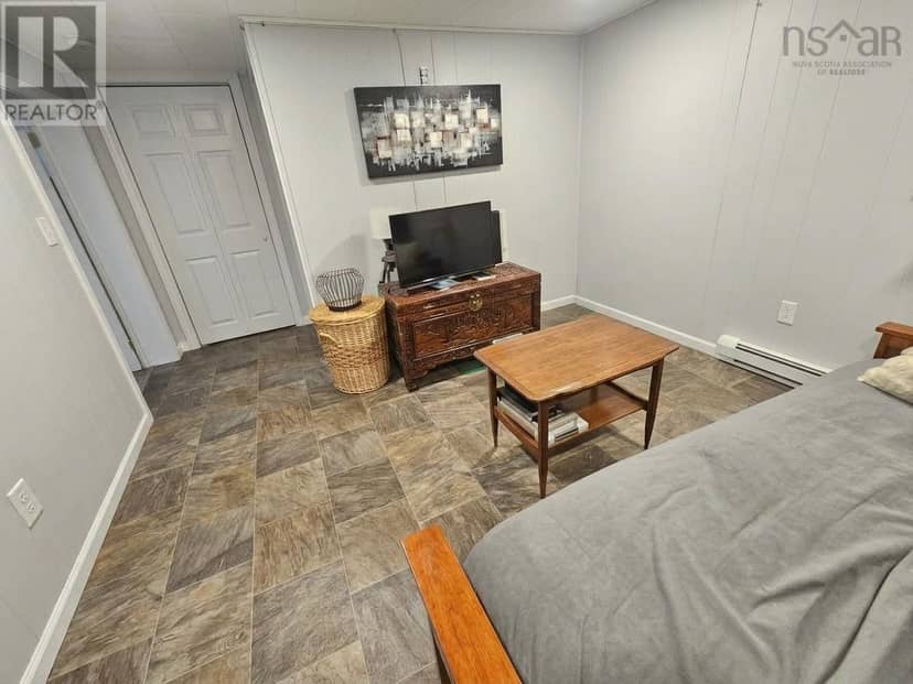 158 Woodlawn Drive — photo 16 of 32