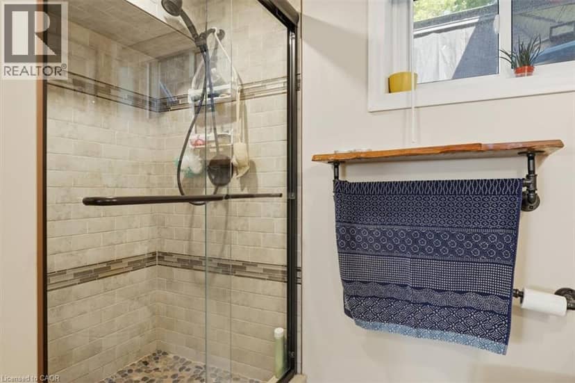 149 AVONDALE Road — photo 30 of 40