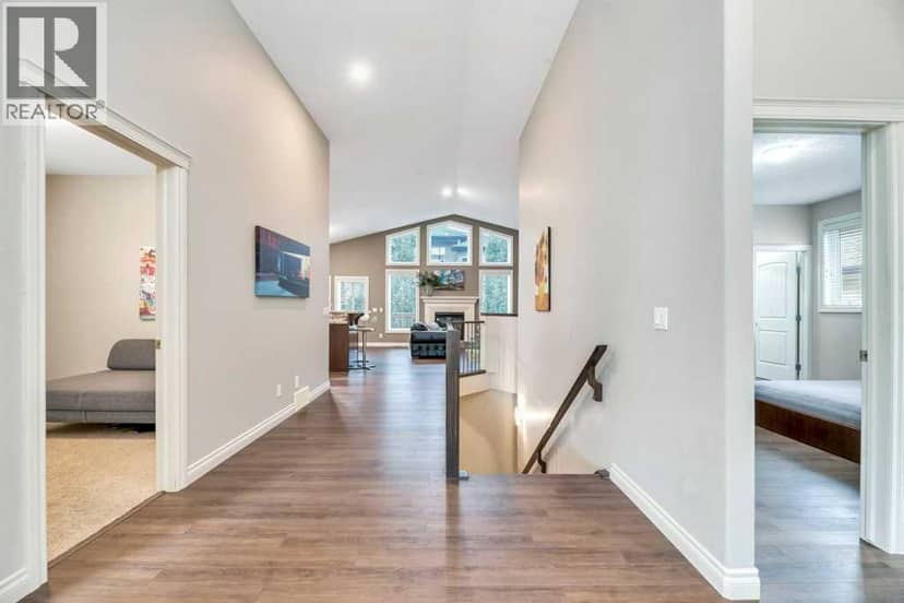 1151 Westmount Drive, Strathmore, photo 4