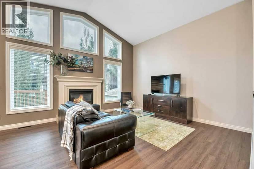 1151 Westmount Drive, Strathmore, photo 8