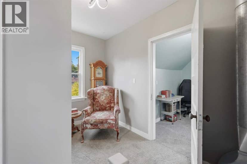 5214 50 Street — photo 25 of 40