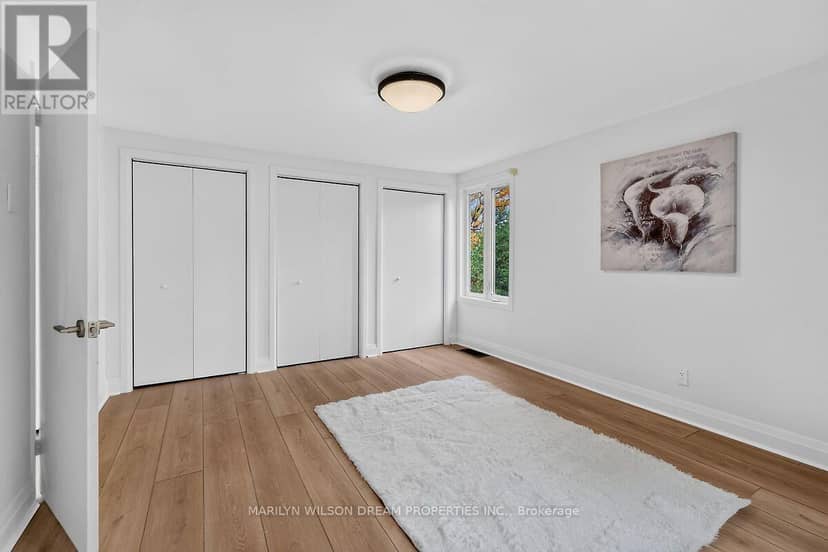 121 St Laurent Boulevard — photo 31 of 40
