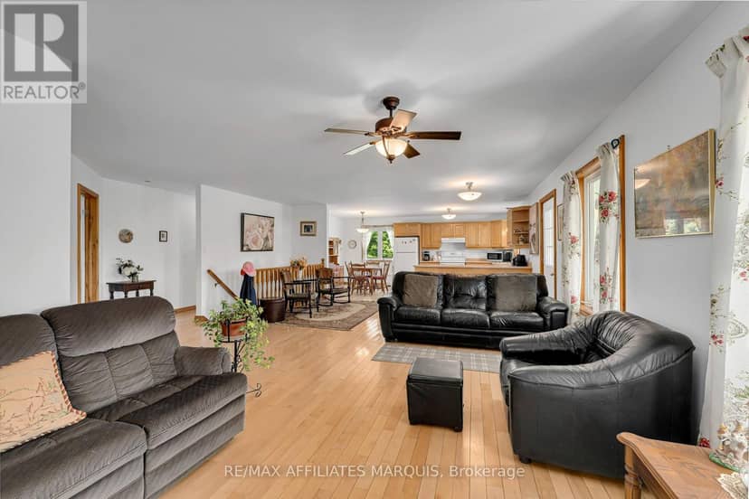 1192 Good Road — photo 11 of 40
