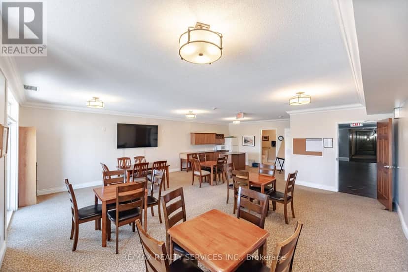 212 - 140 Cedar Island Road — photo 33 of 40