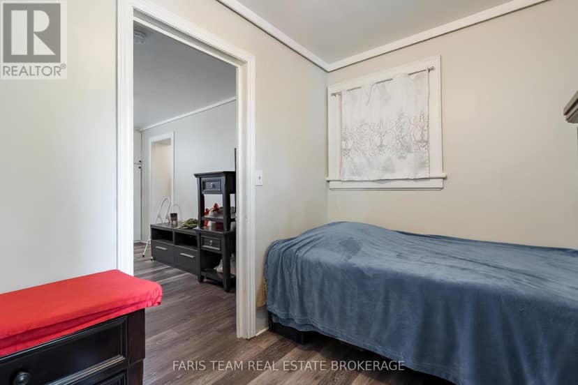 116 Albert Street S — photo 26 of 37