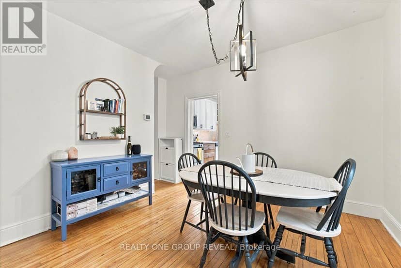 27 Ross Street — photo 12 of 40