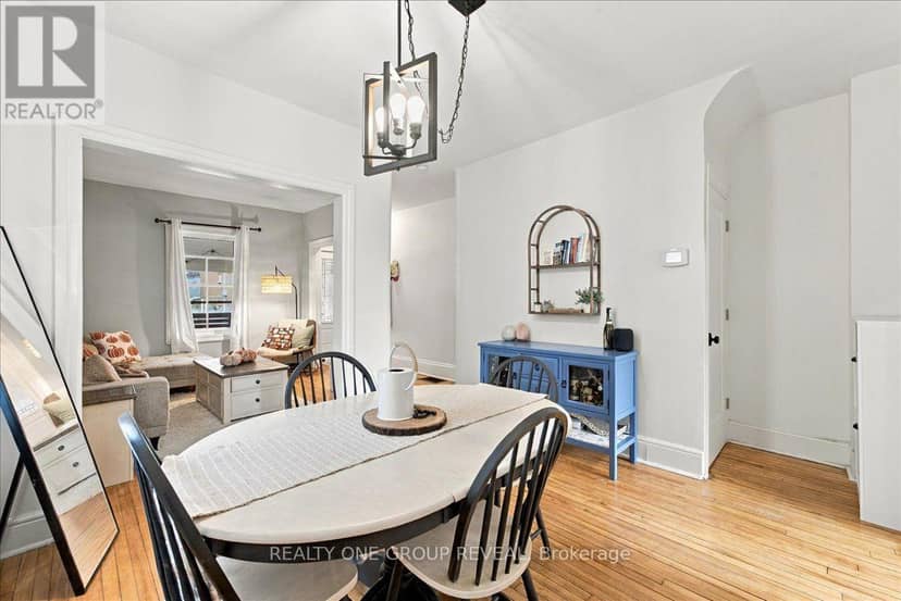 27 Ross Street — photo 14 of 40