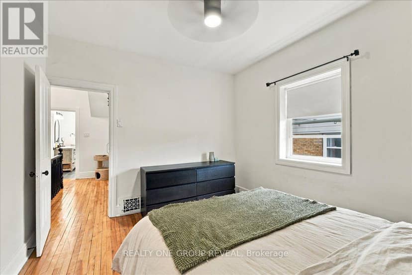 27 Ross Street — photo 25 of 40