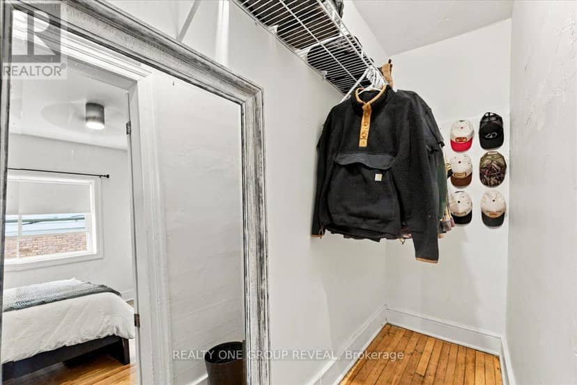 27 Ross Street — photo 26 of 40