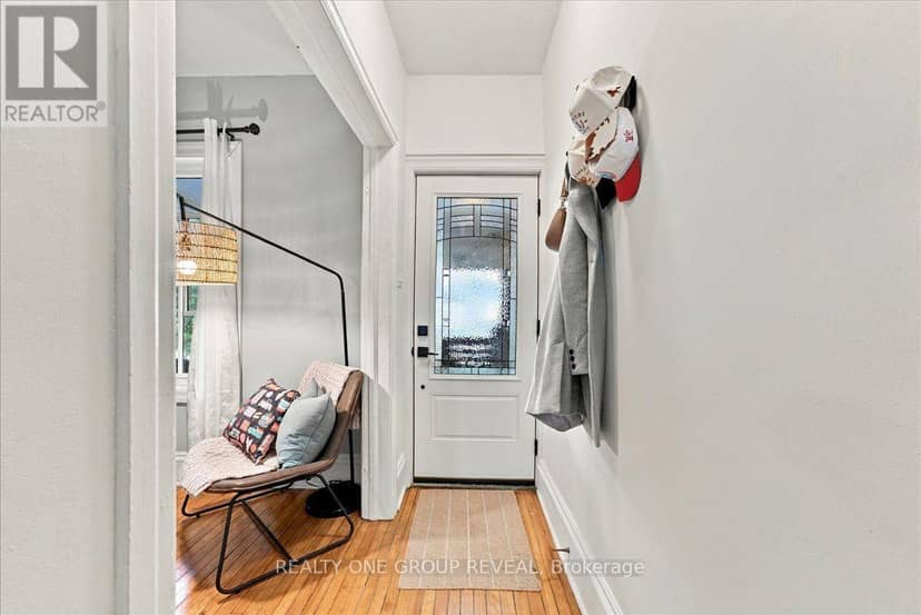 27 Ross Street, Barrie, photo 5