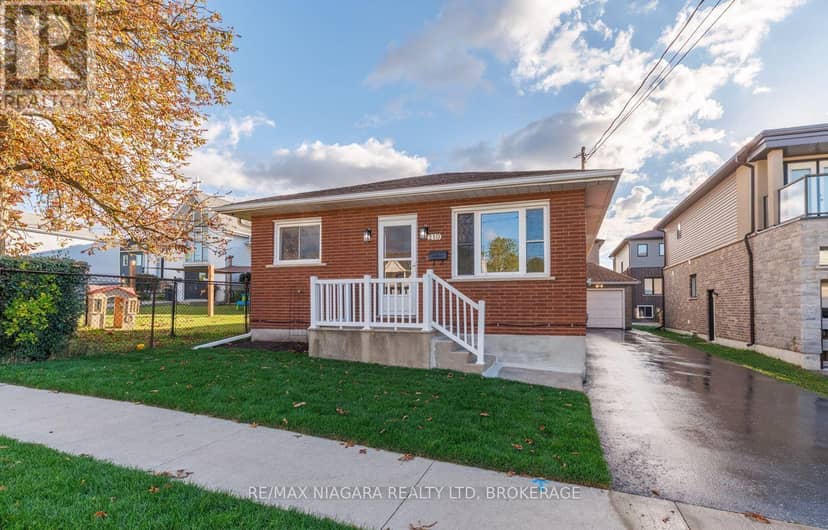 210 Taylor Street, Thorold, photo 2