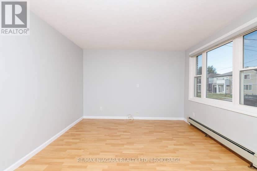 210 Taylor Street, Thorold, photo 5