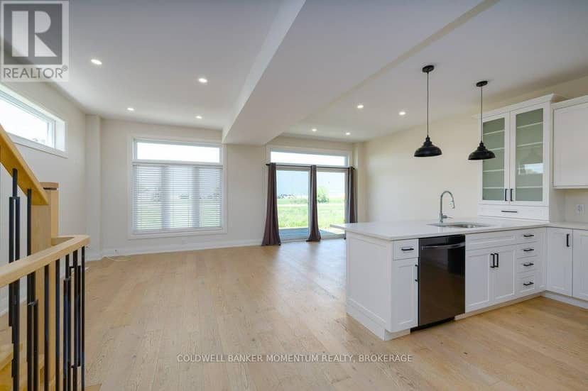 59 Omer Avenue — photo 10 of 40